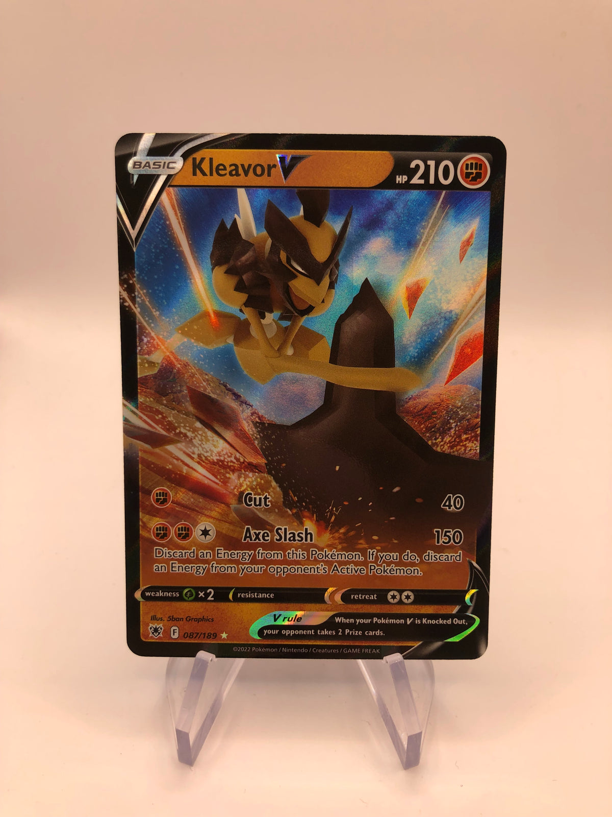 Pokemon Karte V Kleavor 87/189 Englisch
